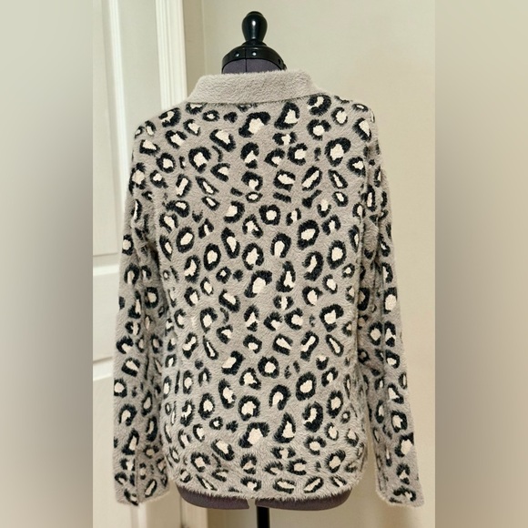 Gently Worn Rachel Zoe Leopard Print Button Up Cardigan - Picture 4 of 4